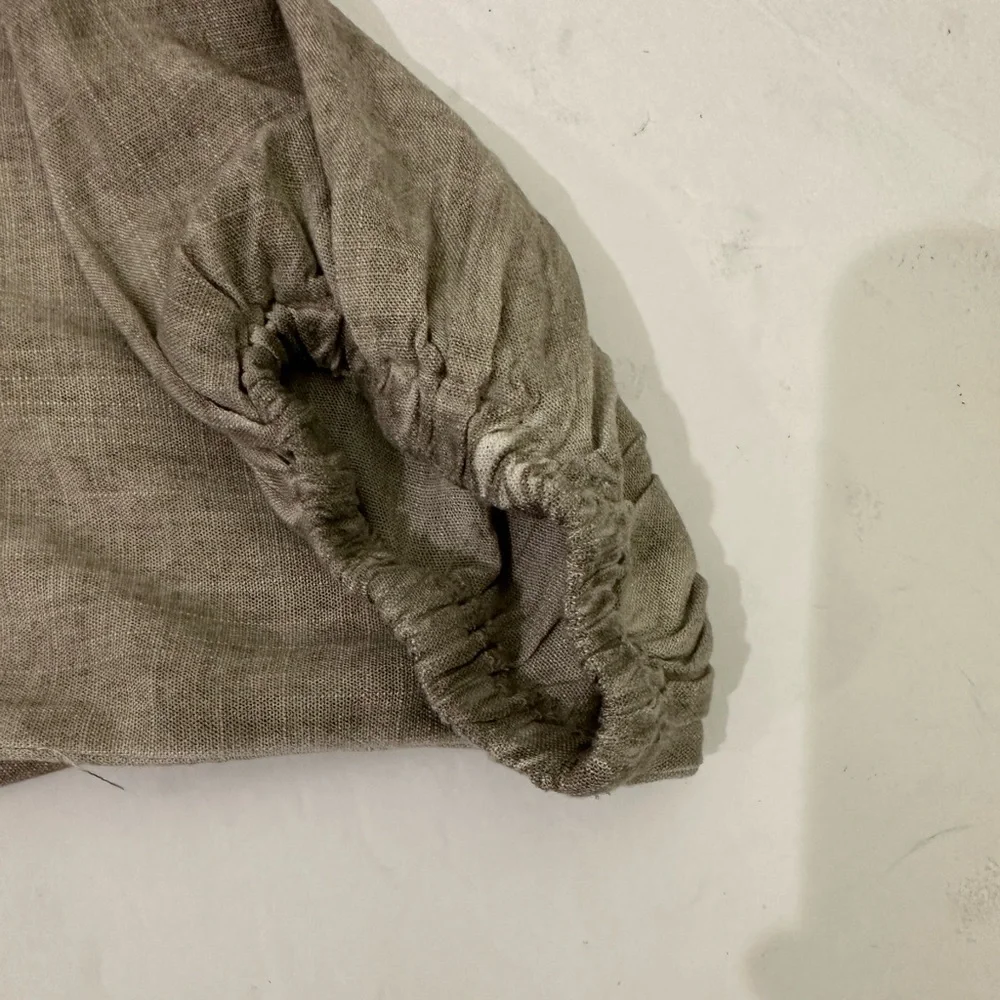 M. Rena Cinched Back Ruched Blouse V-neck size S/M - Picture 13 of 13